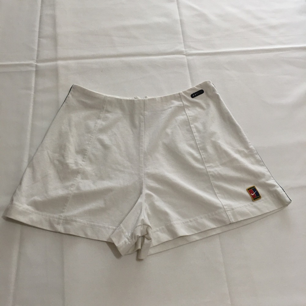Nike Court Tennis Shorts Women Medium White Dri-FIT Athletic High Rise